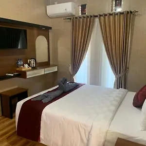  Мини-отель Tirtasuci House